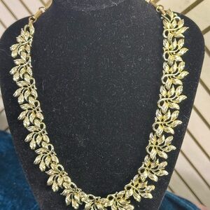Coro Elegant Gold Leaf Necklace